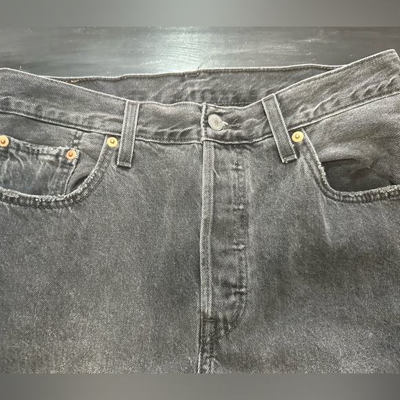 Levi's 501 Original Cropped Women's Jeans - Picture 3 of 11